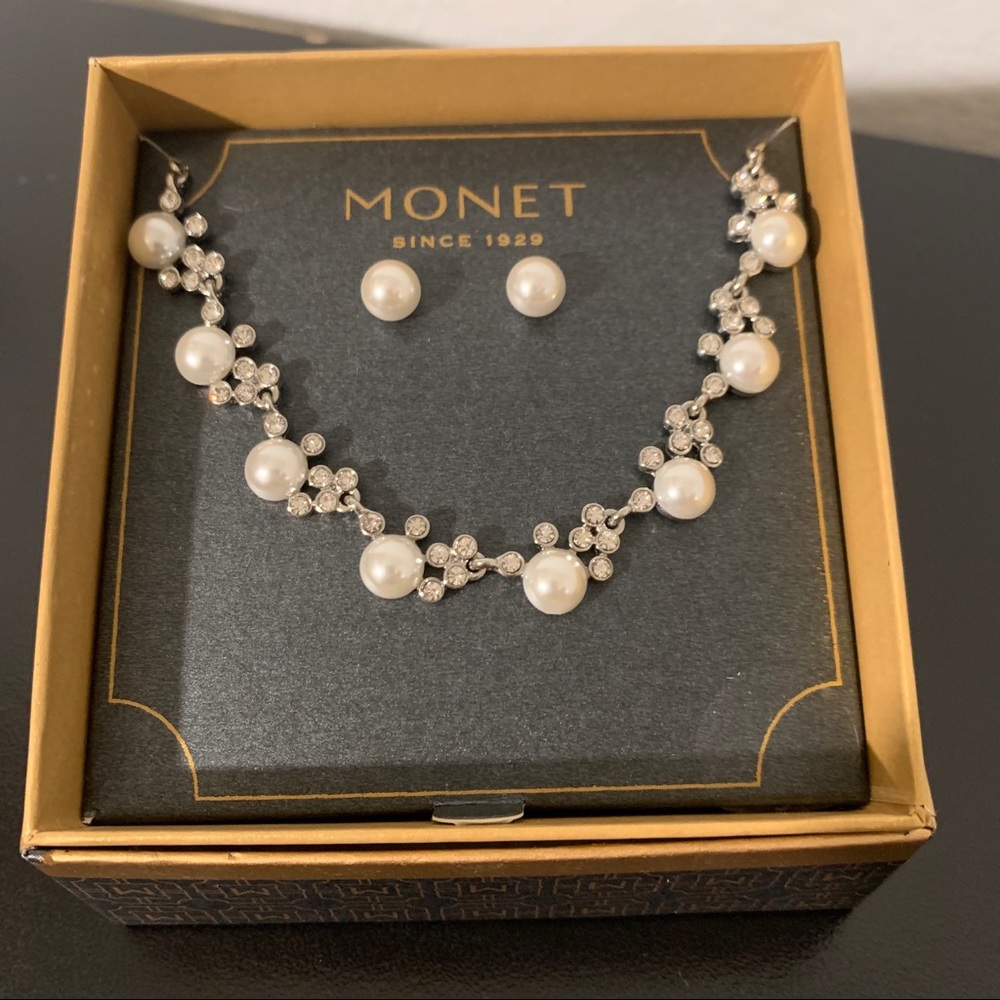 Necklace and earrings